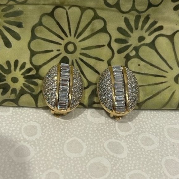 S.A.L SWAROVSKI Clear Crystal Gold EARRINGS - Picture 9 of 11